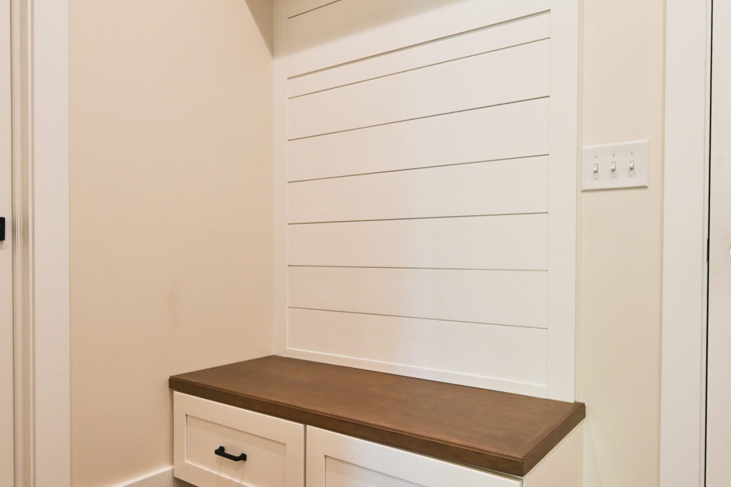 2697 Almeda Ct, Clark Lake-10